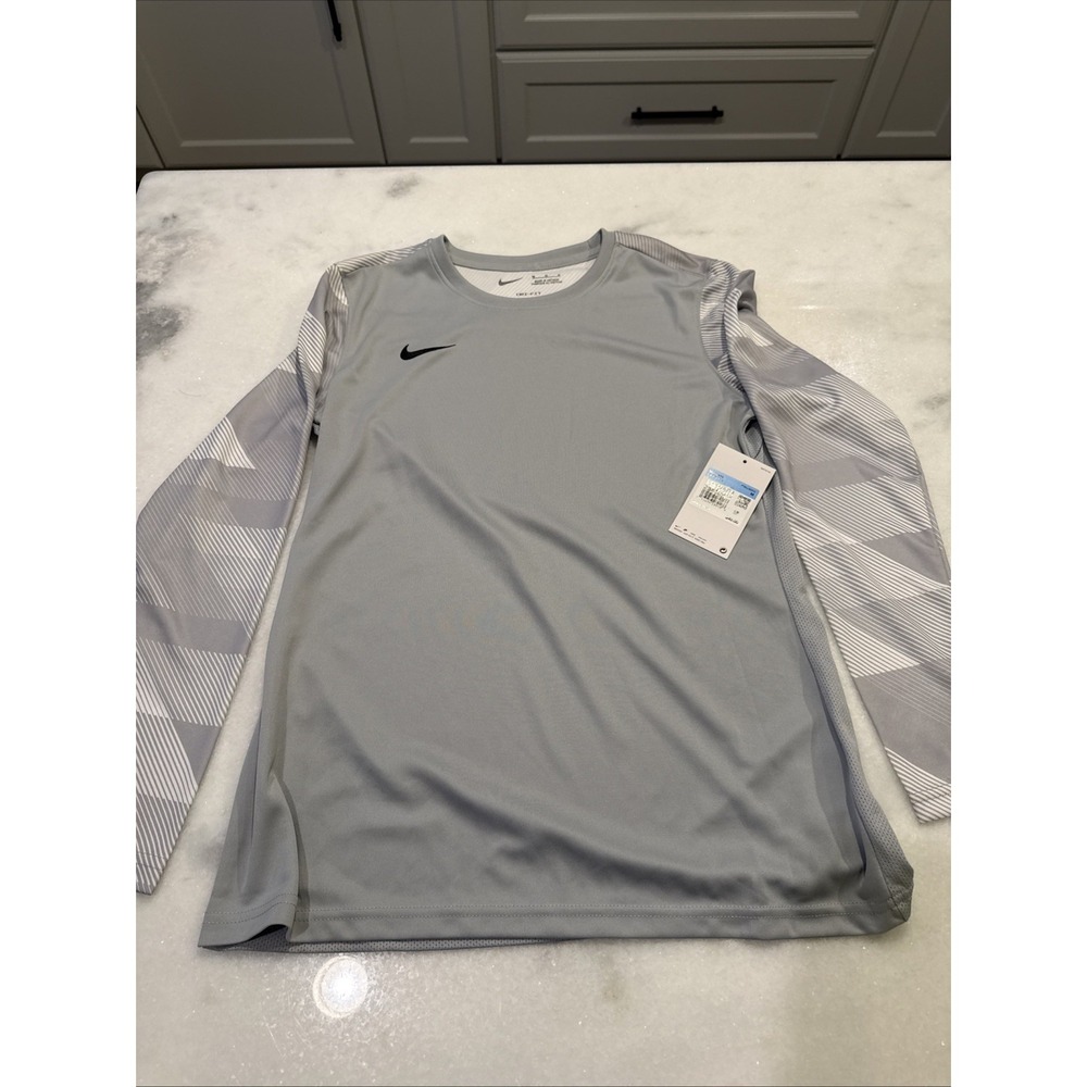 New Nike Dri Fit Long Sleeves Shirt Women's Medium